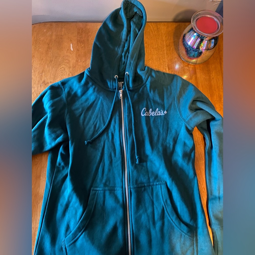 Cabelas zip up